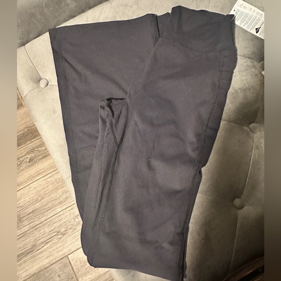 ECHT flare pocket leggings - Picture 5 of 5